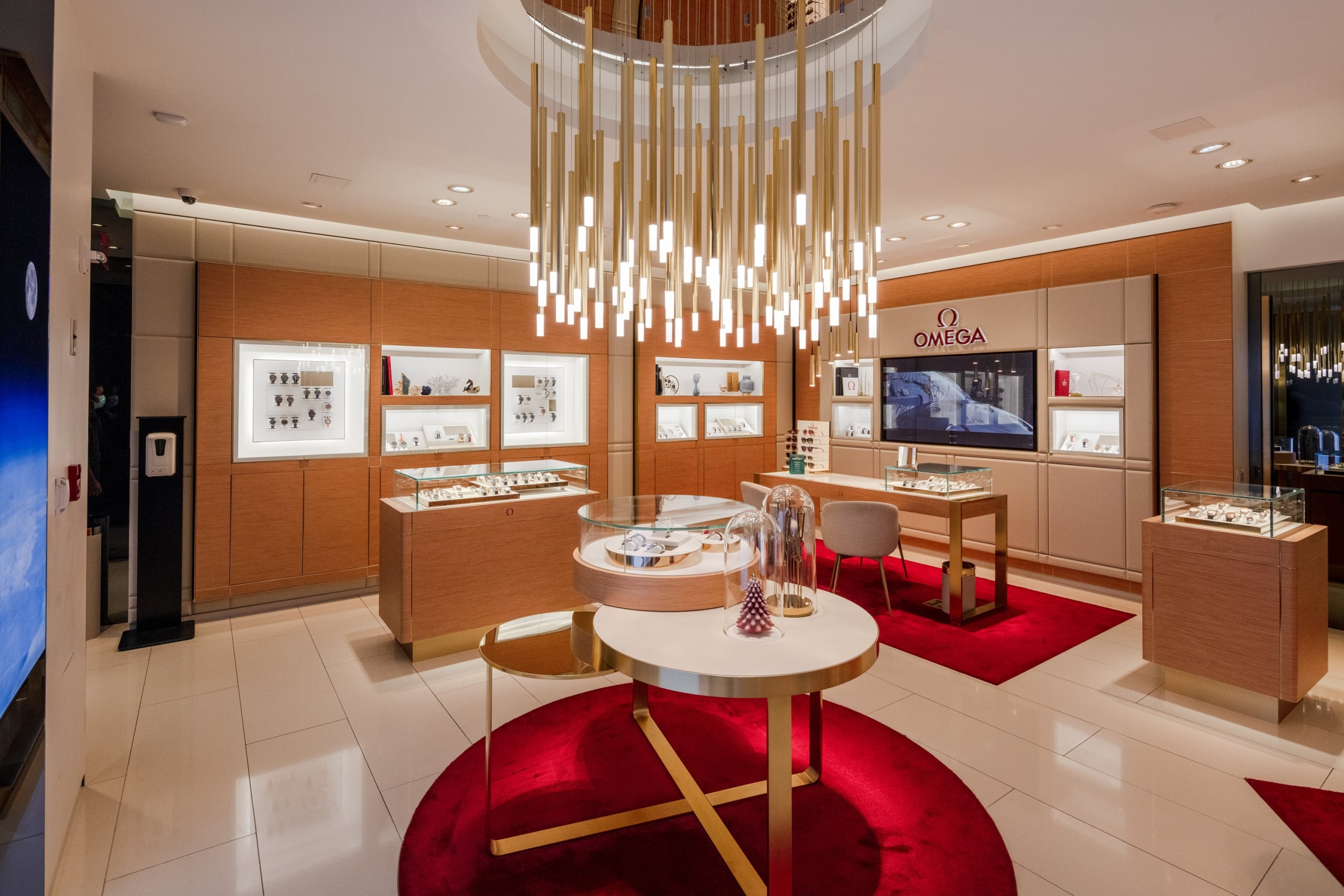 Omega Shop Interior Omega Opens New Boutique In Selfridges Wonder Room